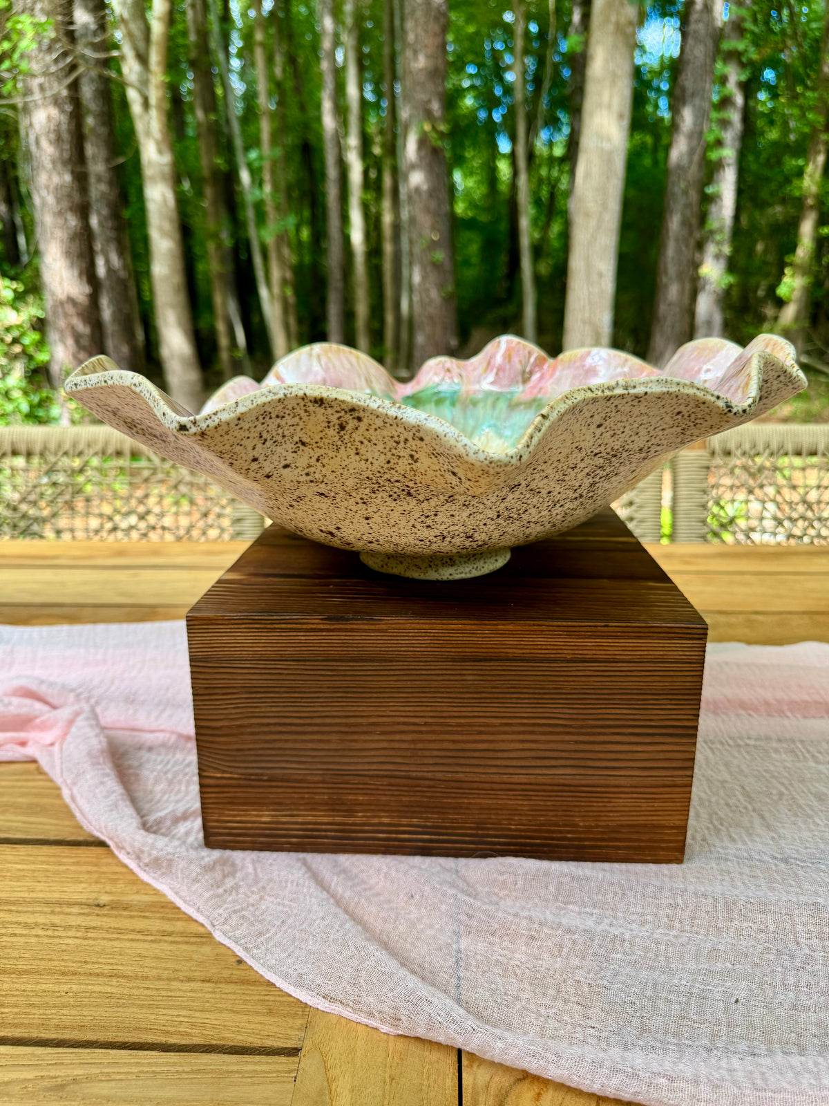 Sunburst Scallop Footed Bowl