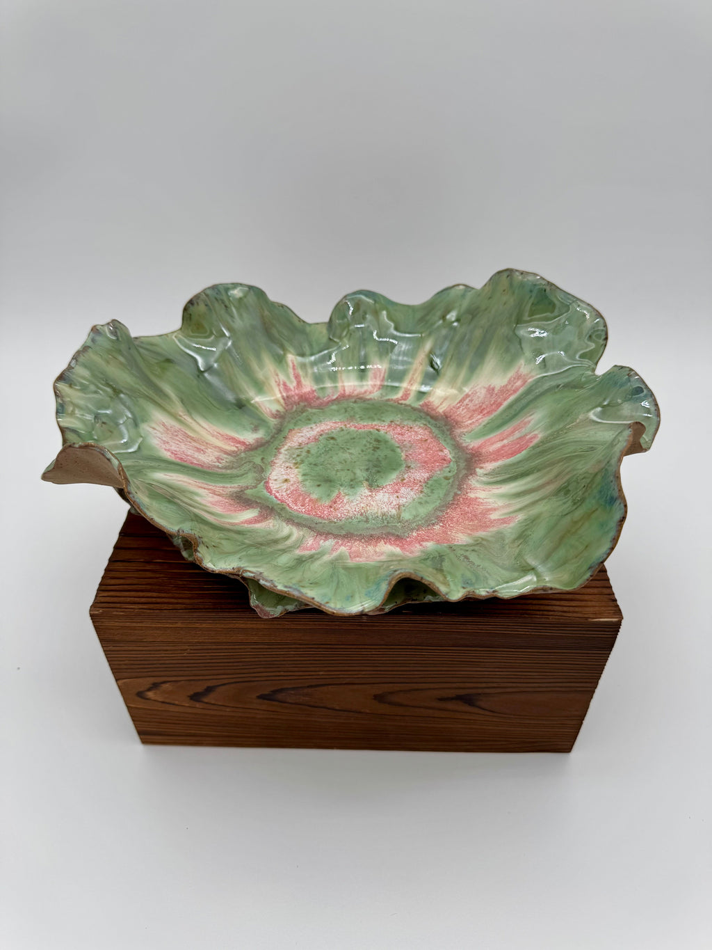 Secret Garden Ruffle Pedestal Bowl